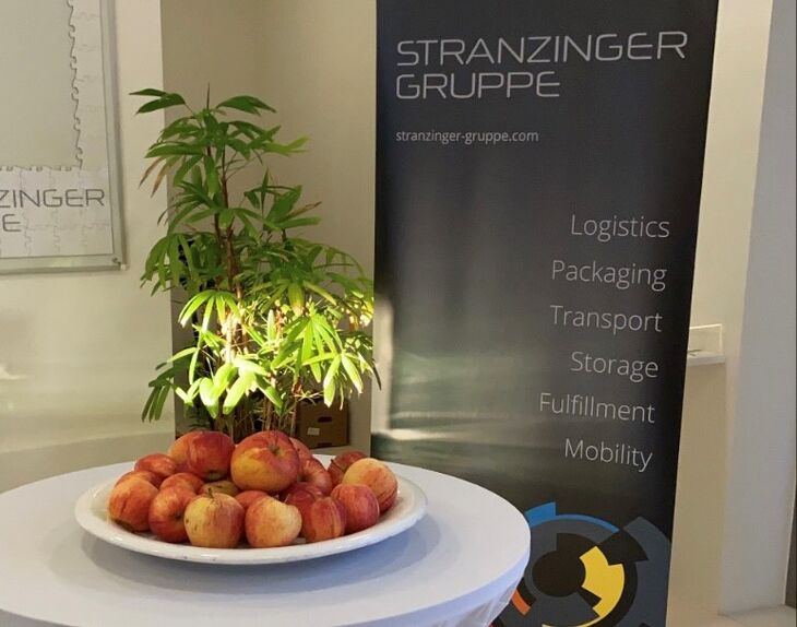 Die Stranzinger Gruppe ist Ihr Ansprechpartner rund um das Thema Logistik. Egal ob Transport, Verpackung oder Lagerung - alles aus einer Hand.